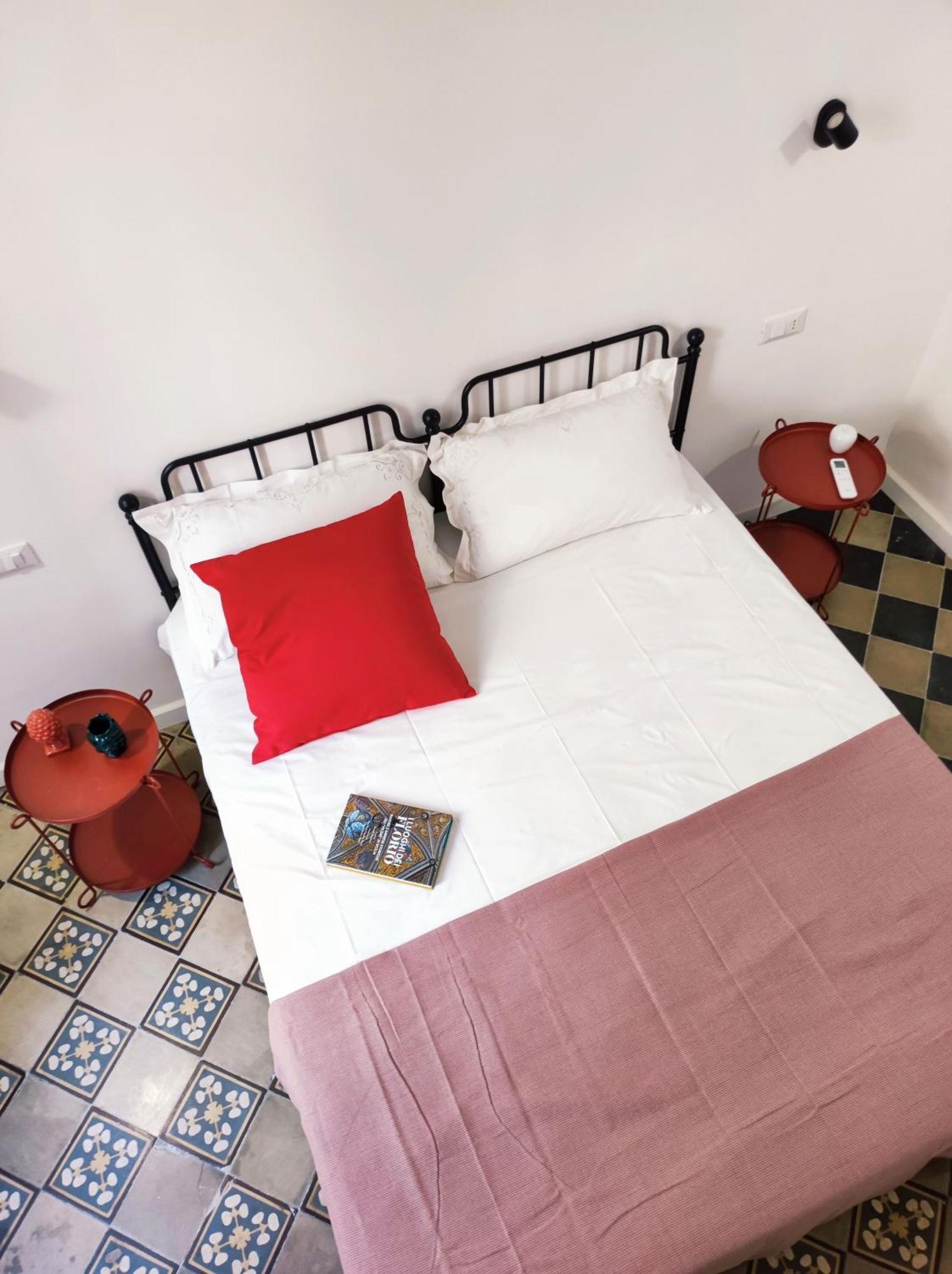 Donna Oliva Guest House Palermo Exteriér fotografie